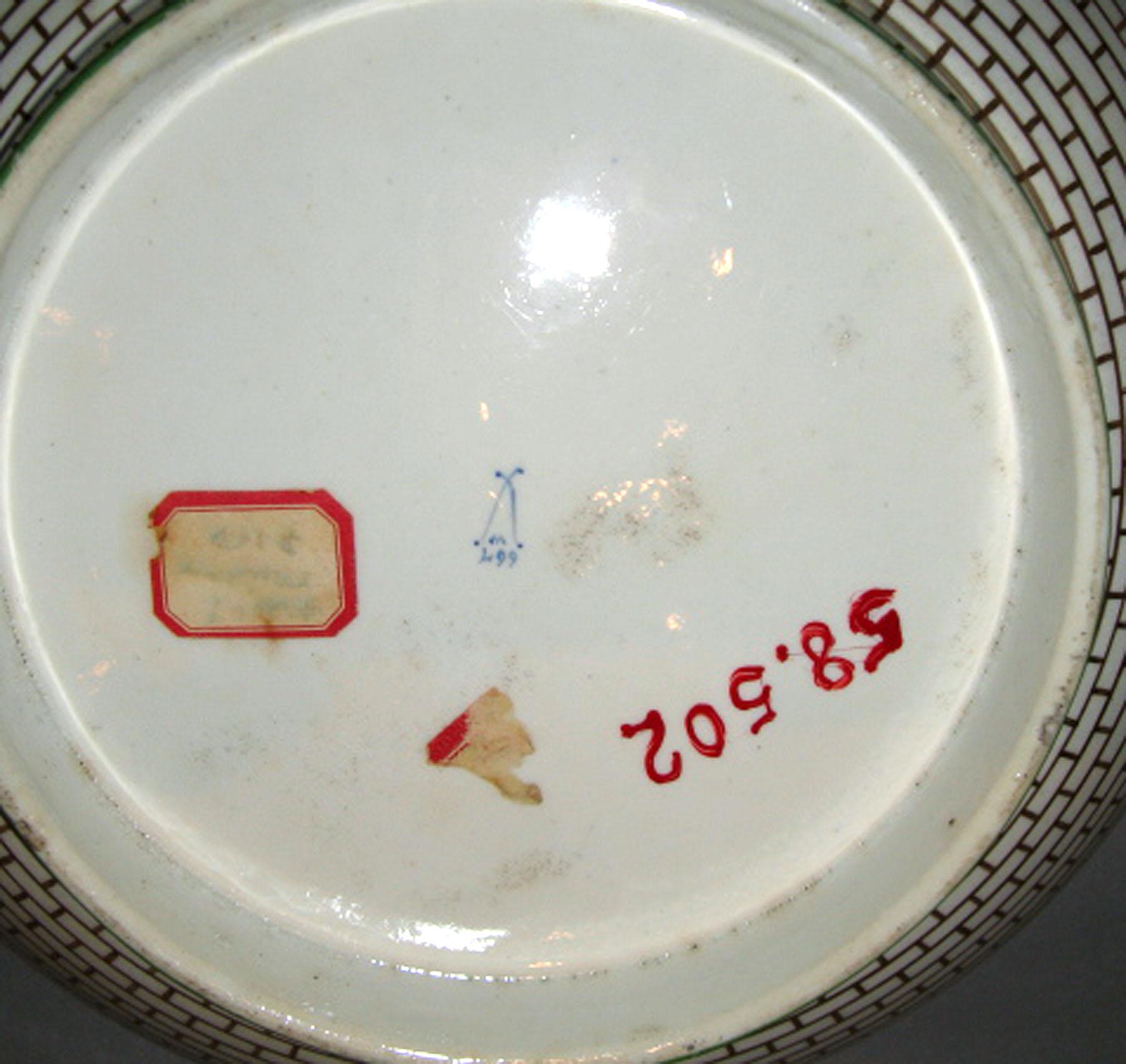 1958.0502 Minton porcelain bowl (underside)