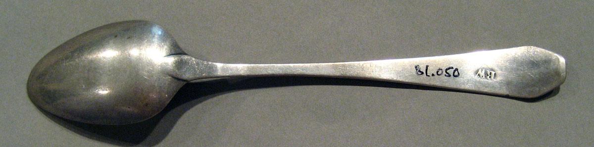 1998.0004.1055 Silver Spoon underside