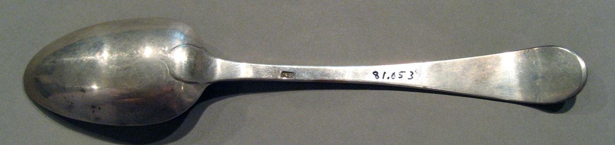 1998.0004.1058 Silver Spoon underside
