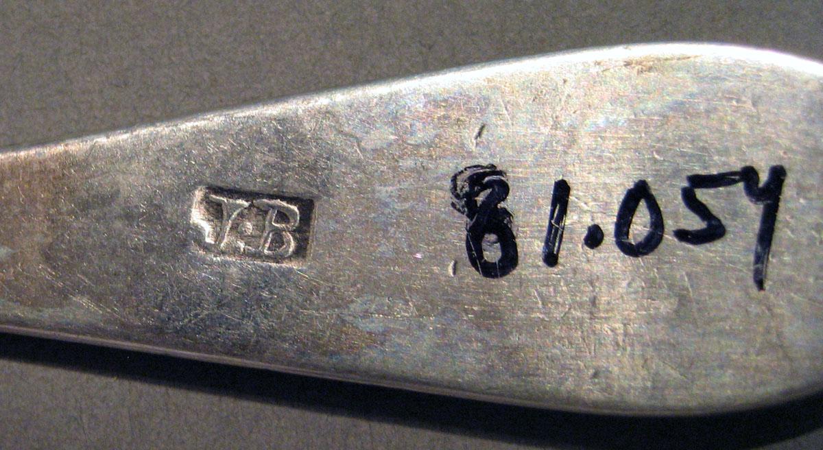 1998.0004.1059 Silver Spoon mark