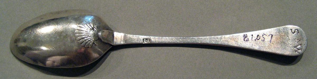 1998.0004.1062 Silver Spoon underside