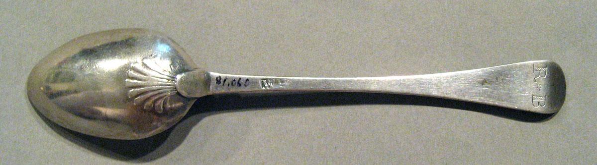 1998.0004.1065 Silver Spoon underside