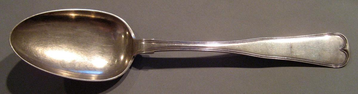 1998.0004.106 Silver Spoon upper surface