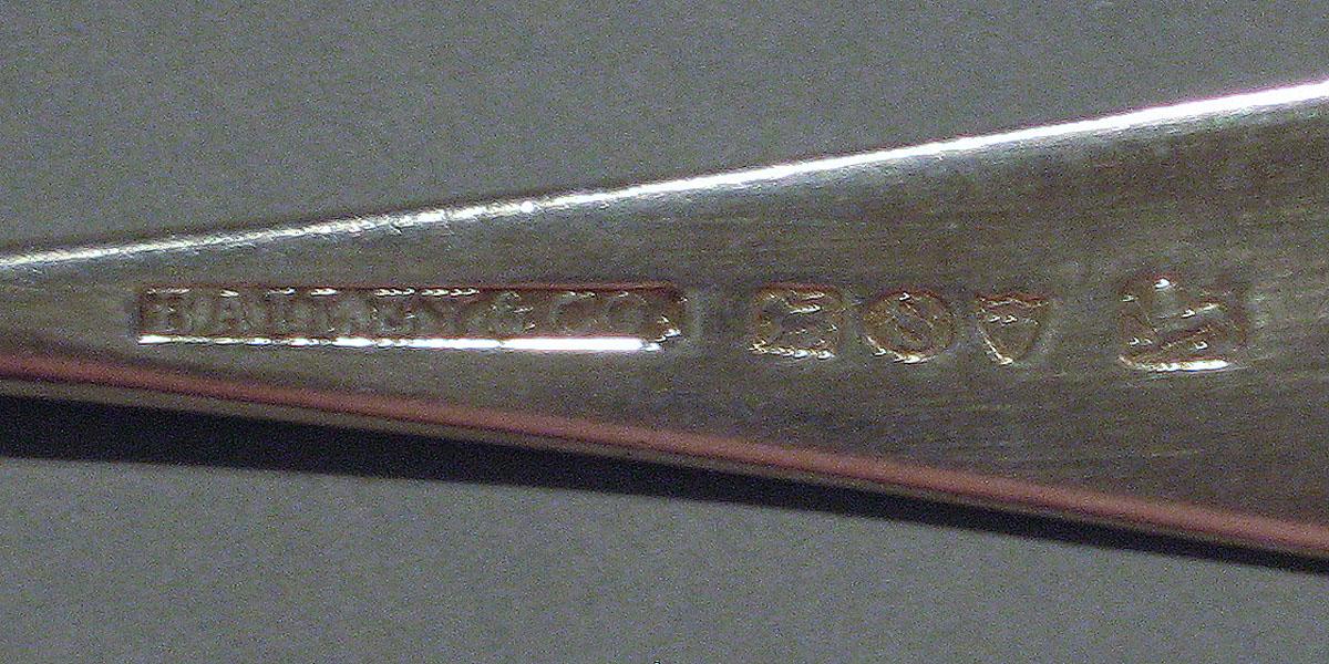 1998.0004.1071 spoon marks