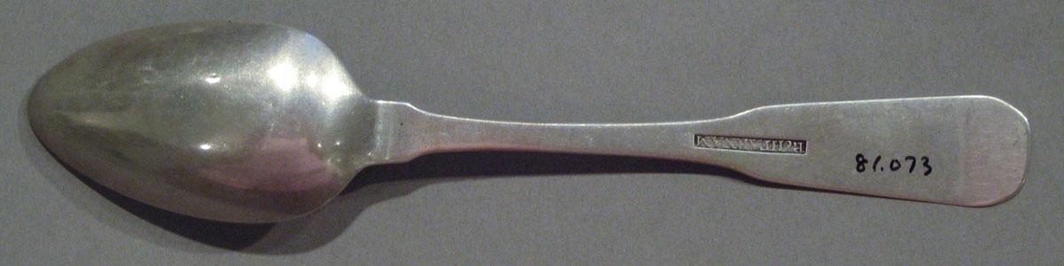 1998.0004.1078.002 spoon underside