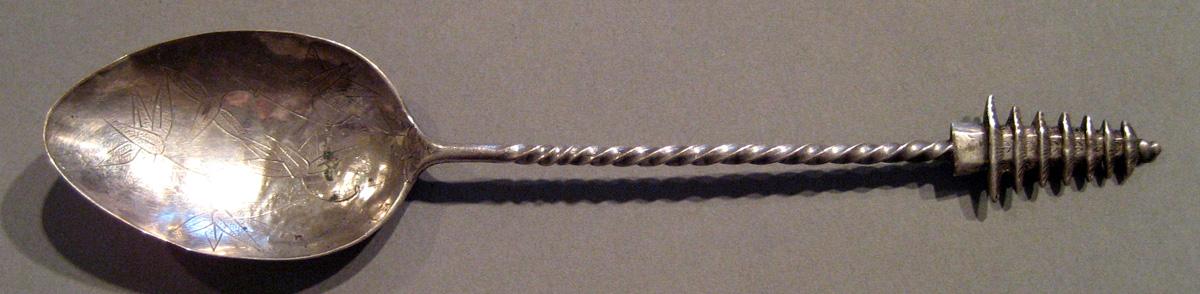 1998.0004.107 Silver Spoon upper surface