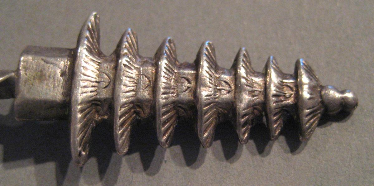 1998.0004.107 Silver Spoon detail