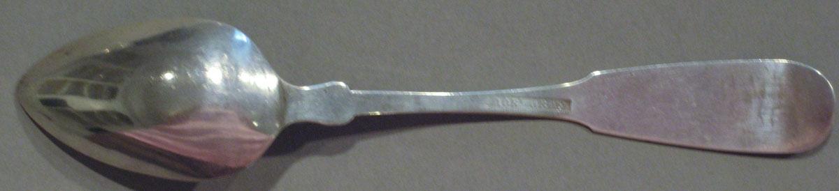 1998.0004.1080.005 spoon underside