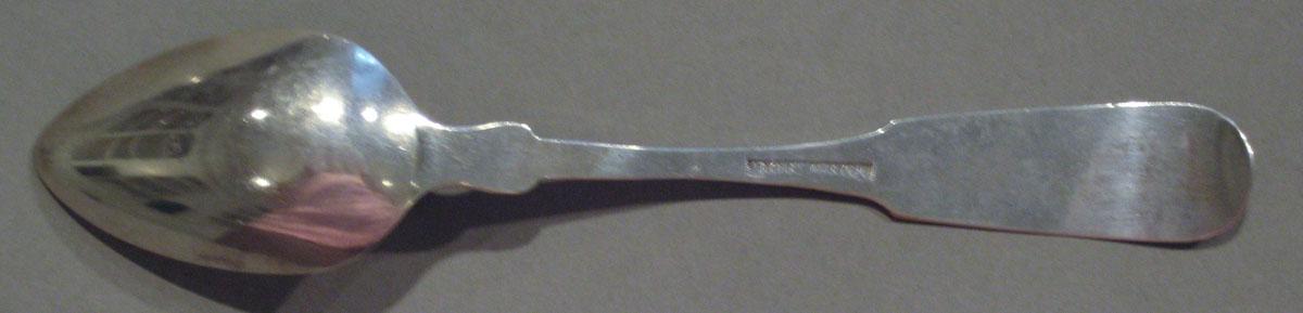 1998.0004.1080.006 spoon underside