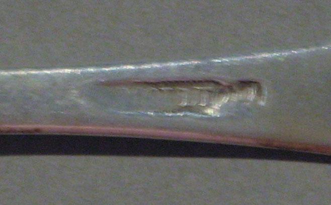 1998.0004.1082.001 spoon mark