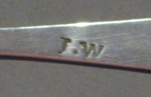 1998.0004.1083 spoon mark