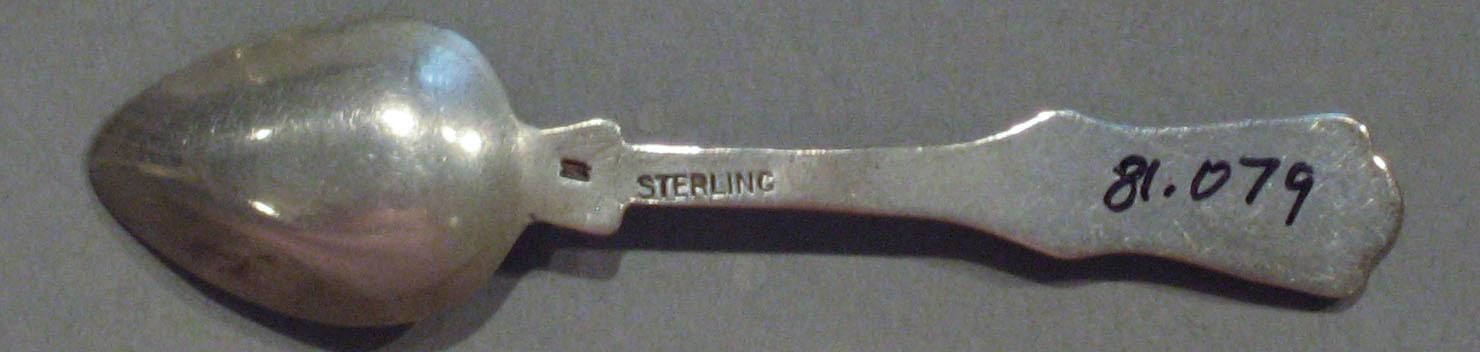 1998.0004.1084 spoon underside