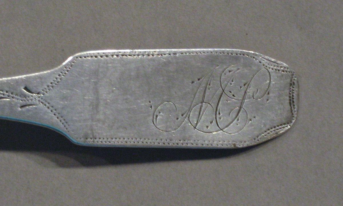 1998.0004.1087 spoon engraving