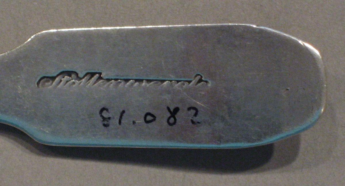 1998.0004.1087 spoon mark