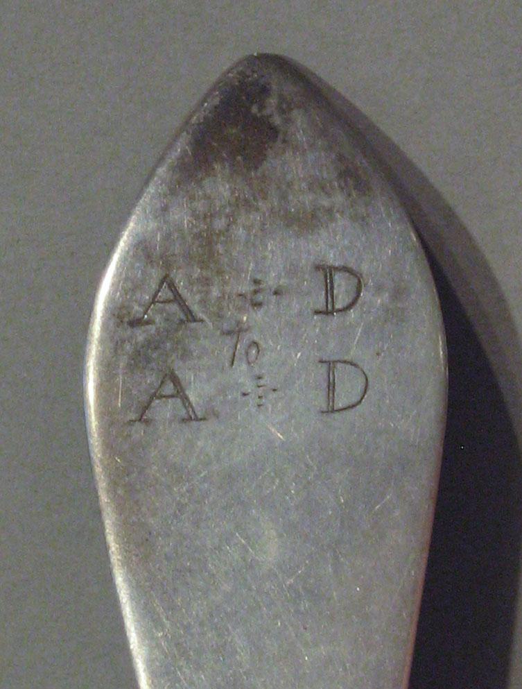 1998.0004.1091 spoon engraving