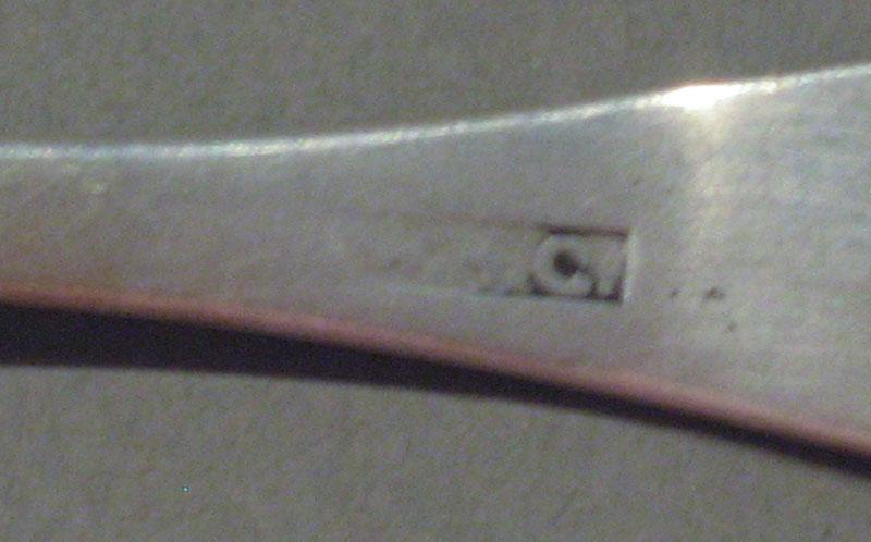 1998.0004.1092 spoon mark