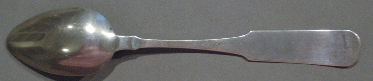 1998.0004.1093.006 spoon underside