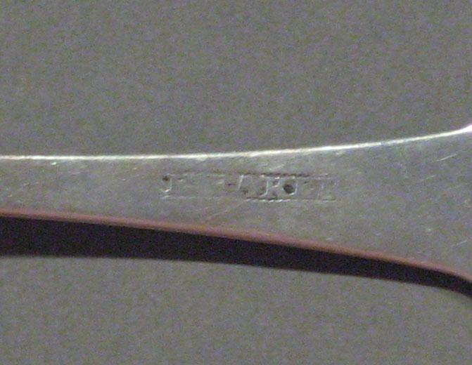 1998.0004.1093.006 spoon mark