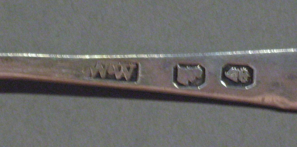 1998.0004.1095 spoon marks