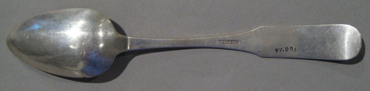 1998.0004.1096 spoon underside