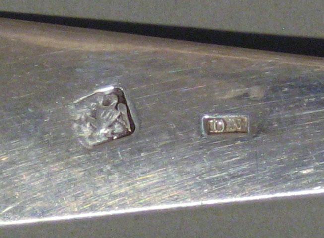 1998.0004.1099 spoon mark