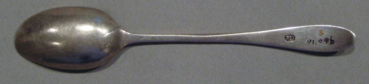 1998.0004.1101 spoon underside