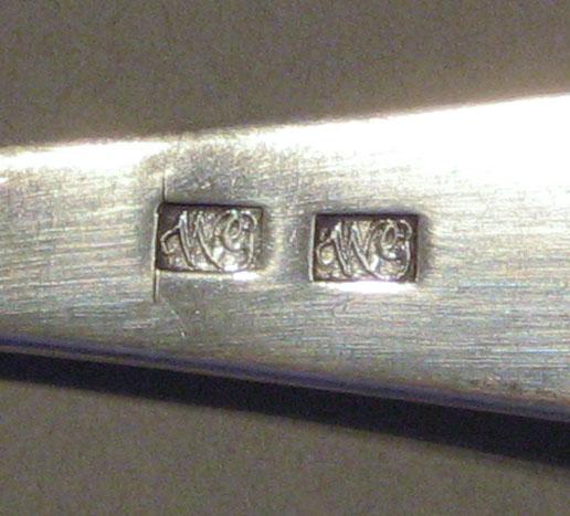 1998.0004.1103.001 spoon mark