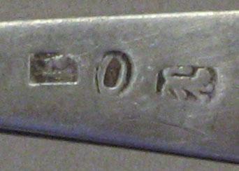 1998.0004.1104 spoon mark