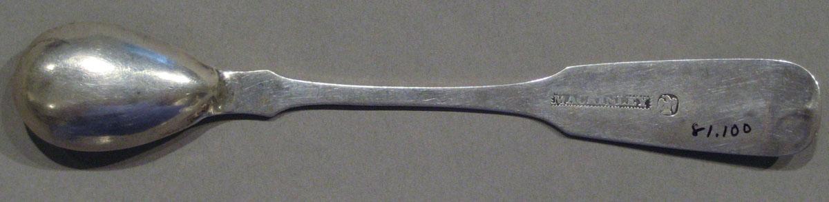 1998.0004.1105 spoon underside