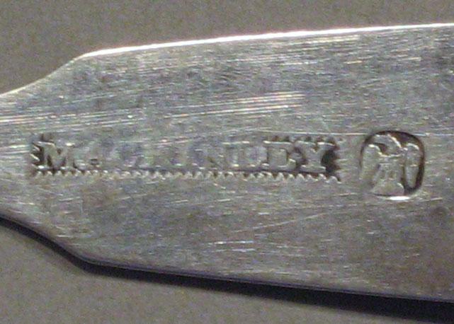 1998.0004.1105 spoon mark