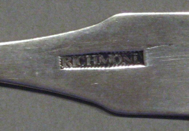 1998.0004.1106 spoon mark