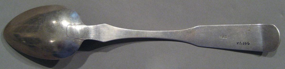 1998.0004.1111.001 spoon underside