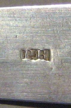 1998.0004.1111.001 spoon mark