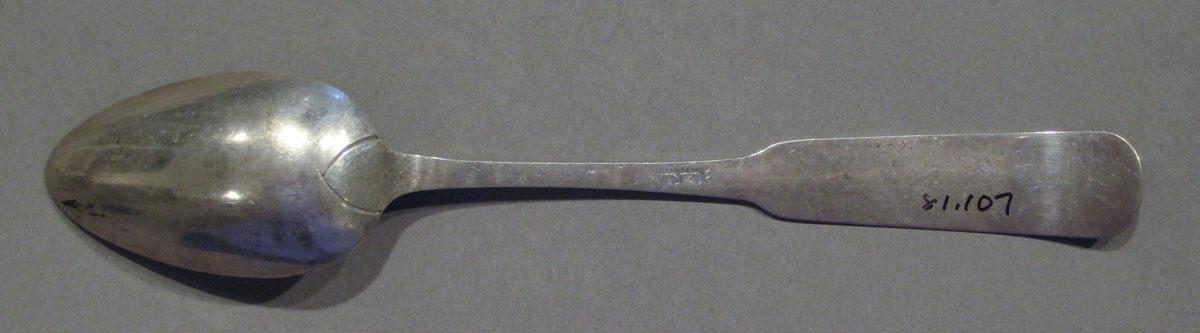 1998.0004.1112 spoon underside