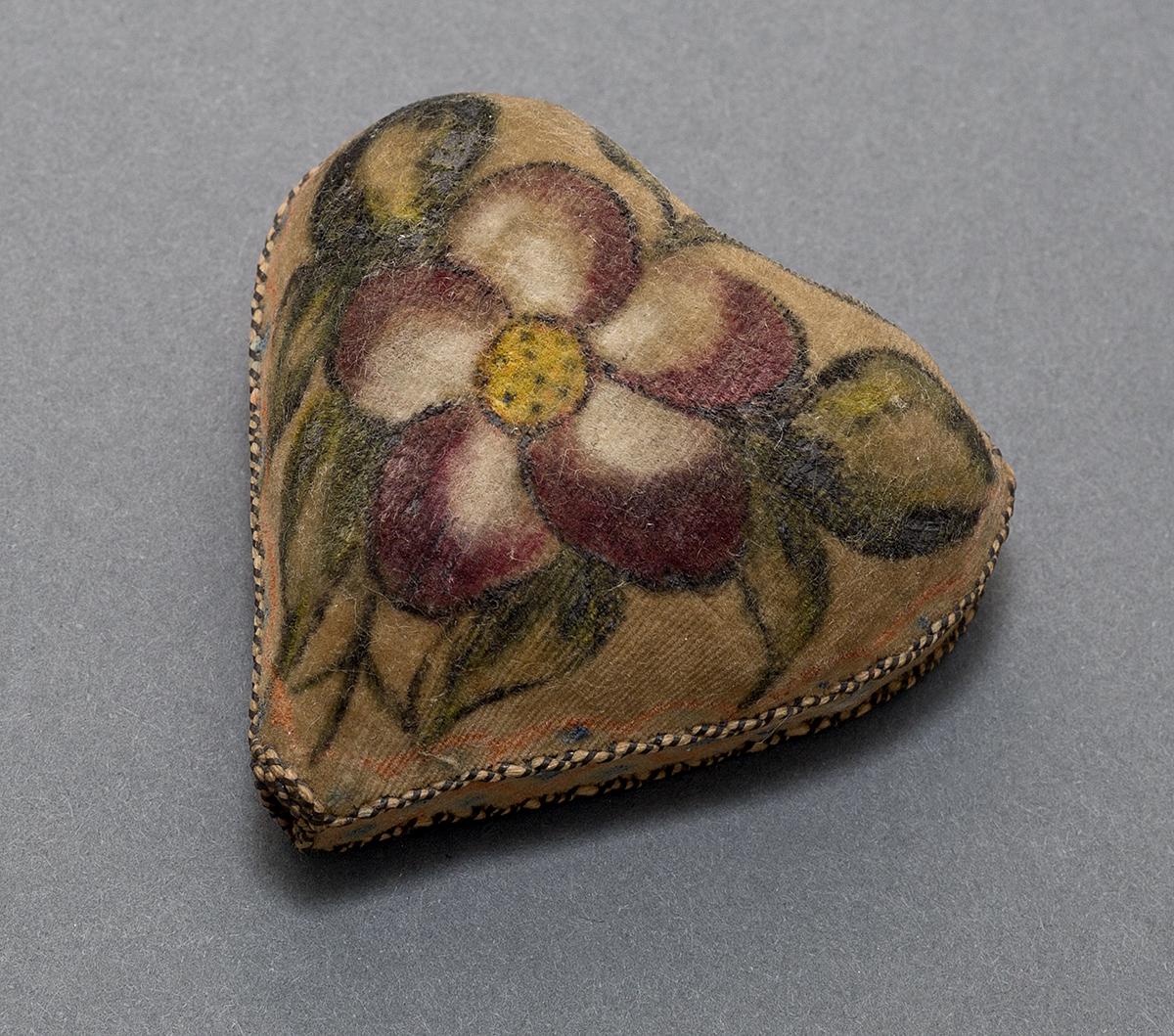 1958.0514 Pincushion