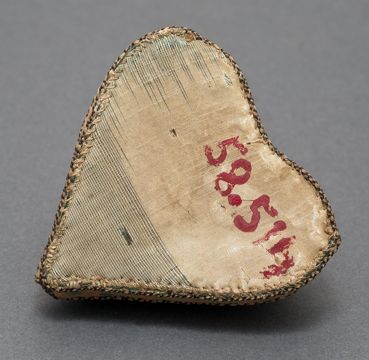 1958.0514 Pincushion, Verso