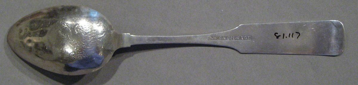 1998.0004.1121.001 spoon underside