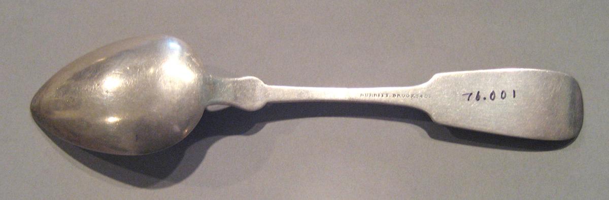 1998.0004.113 Silver Spoon underside