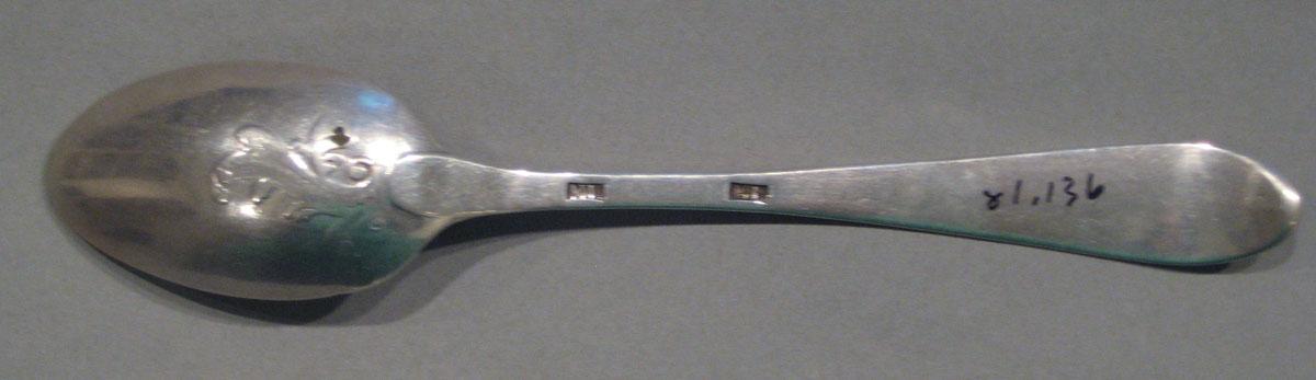 1998.0004.1140 spoon underside