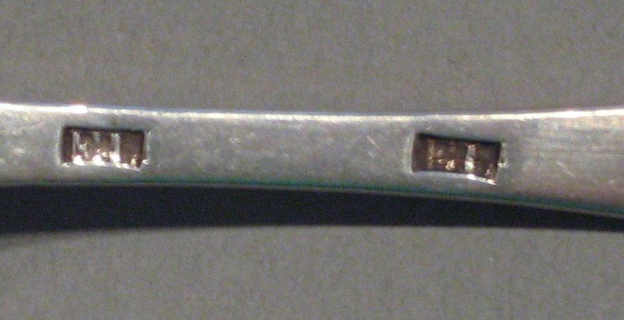 1998.0004.1140 spoon mark