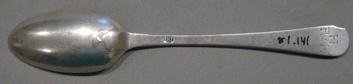 1998.0004.1145 spoon underside