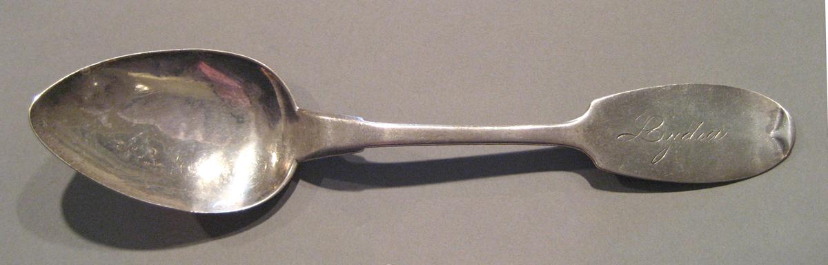 1998.0004.114 Silver Spoon upper surface
