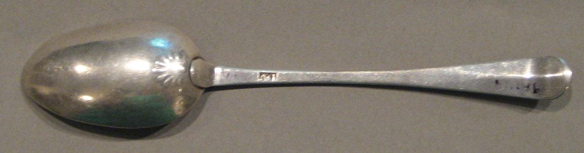 1998.0004.1150.001 spoon underside
