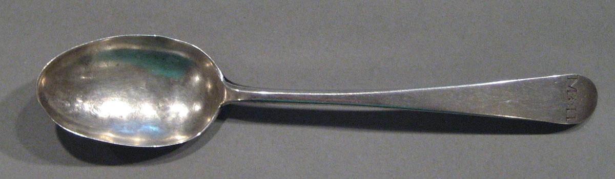 1998.0004.1151 spoon upper surface