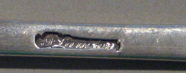1998.0004.1153 spoon mark