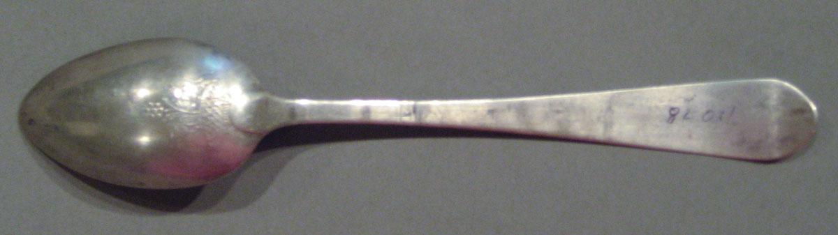 1998.0004.1162.002 spoon underside