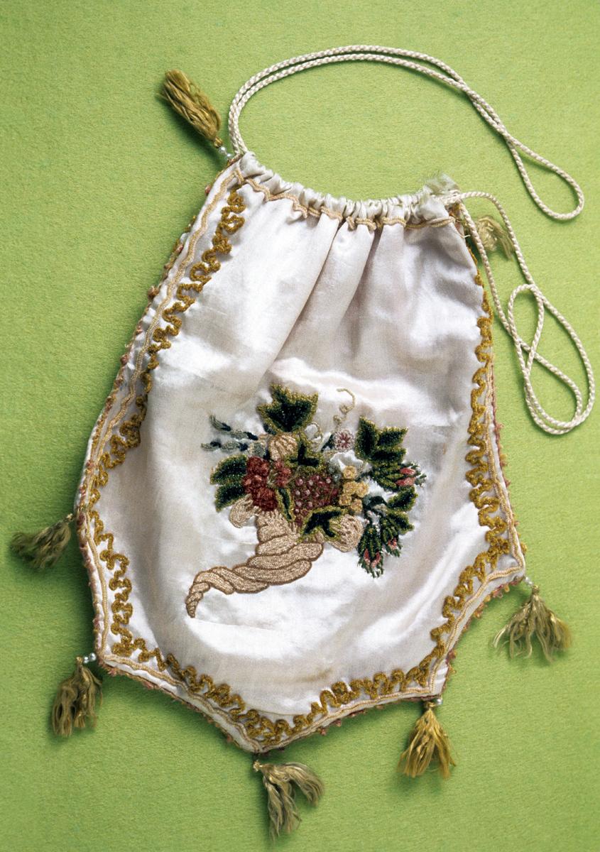 1958.0519 Bag, View 3