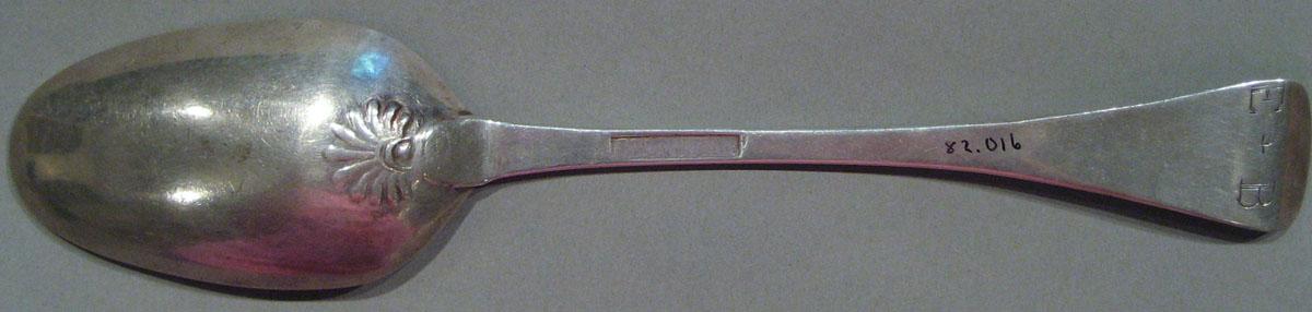 1998.0004.1167 spoon underside