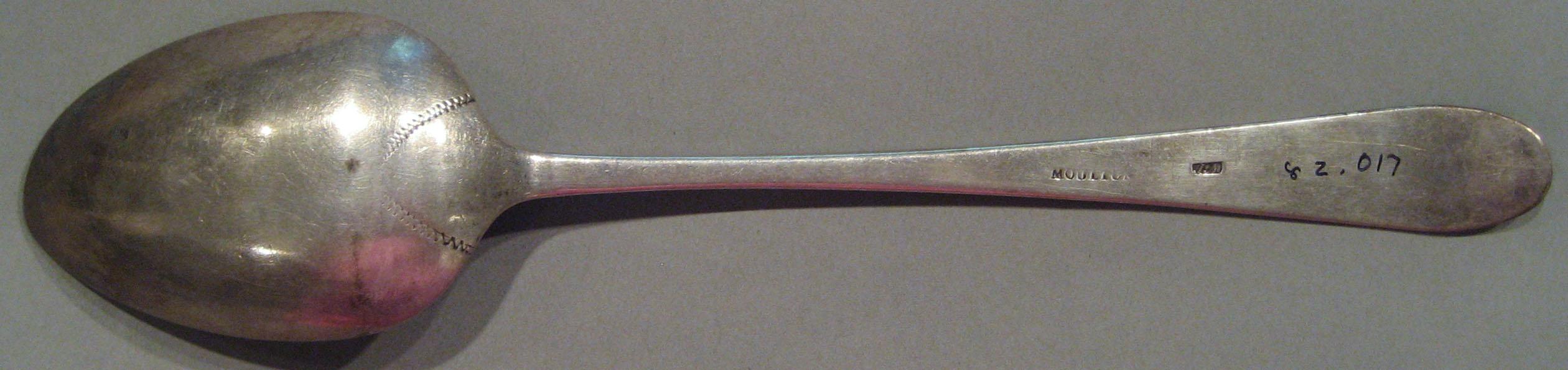 1998.0004.1168 spoon underside