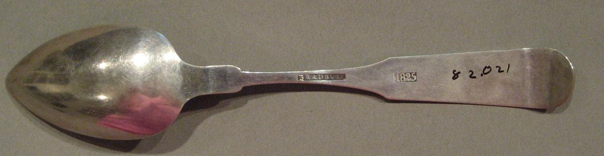 1998.0004.1172 spoon underside